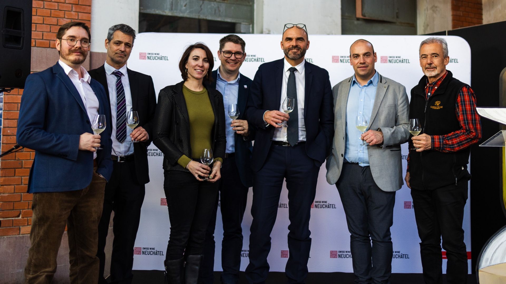 Les maîtres de cérémonie du lancement du Non Filtré: Simon Vouga, Yann Huguelit, Mireille Bühler, Nicolas Joss, Laurent Favre, Thierry Brechbühler et Claude-Eric Maire (photo m.à.d.)